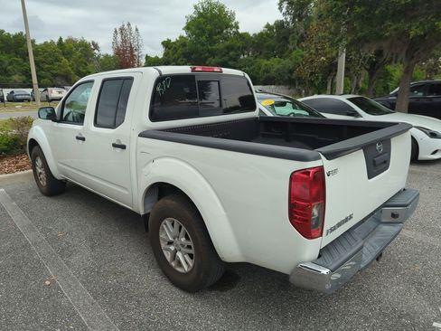 Used 2019 Nissan Frontier SV RWD image 3