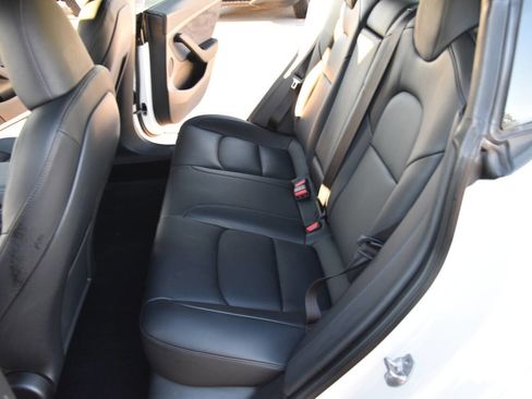 Used 2023 Tesla Model 3 Standard Range image 10