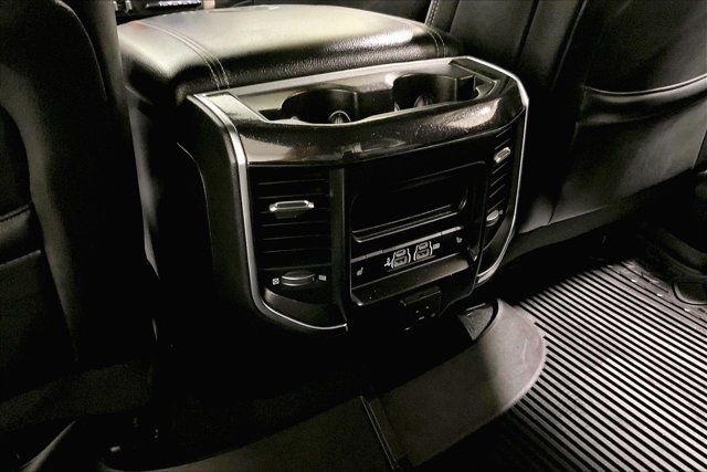 Used 2019 RAM 1500 Laramie AWD/4WD image 34