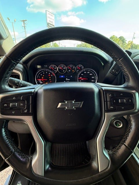 Used 2022 Chevrolet Silverado 1500 RST AWD/4WD image 10