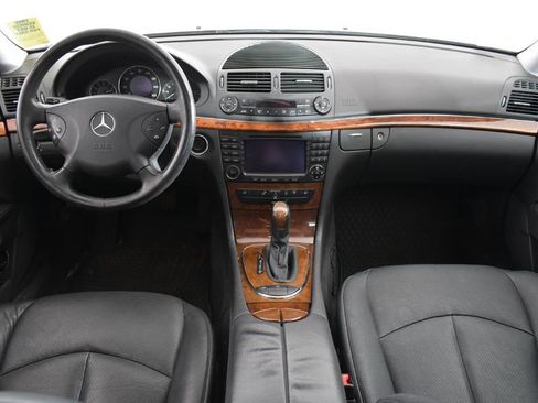 Used 2004 Mercedes-Benz E 500 Sedan image 13