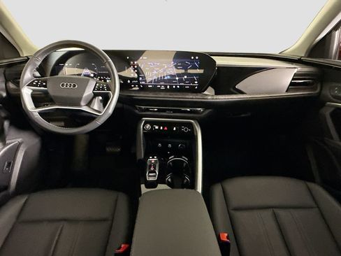 Used 2025 Audi Q5 Premium w/ Convenience Package AWD/4WD image 9