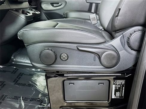 Used 2023 Mercedes-Benz Sprinter 2500 image 15