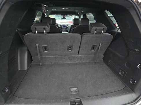 Used 2023 Chevrolet Traverse LT w/ LT Premium Package image 11