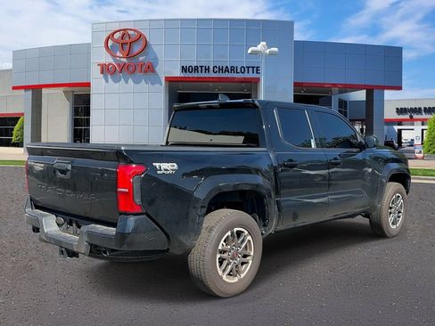 Used 2025 Toyota Tacoma TRD Sport RWD image 8