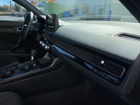 Certified 2023 Honda Civic Sport image 32