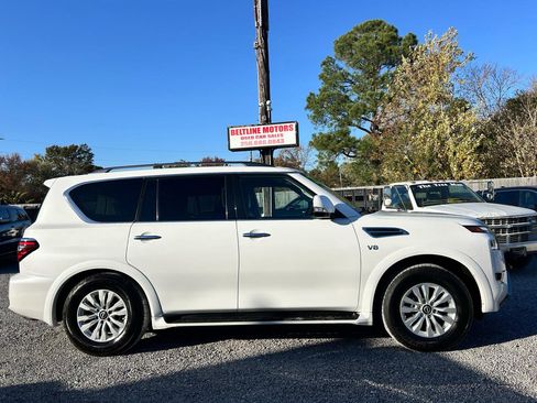 Used 2021 Nissan Armada SV AWD/4WD image 3