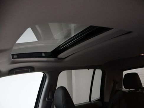 Used 2025 Honda Ridgeline RTL image 12