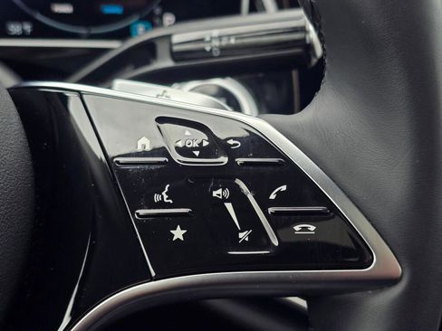 Used 2024 Mercedes-Benz E 450 4MATIC Sedan image 42