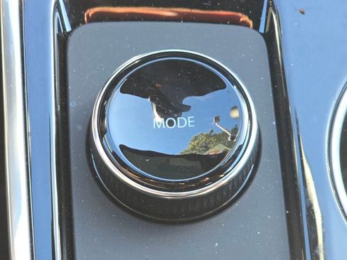 Used 2026 Chevrolet Equinox LT w/ Convenience Package II image 23