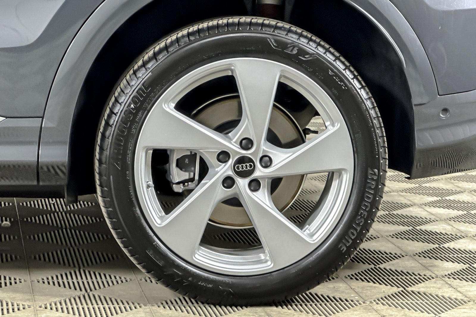 New 2026 Audi Q5 Premium Plus AWD/4WD image 23