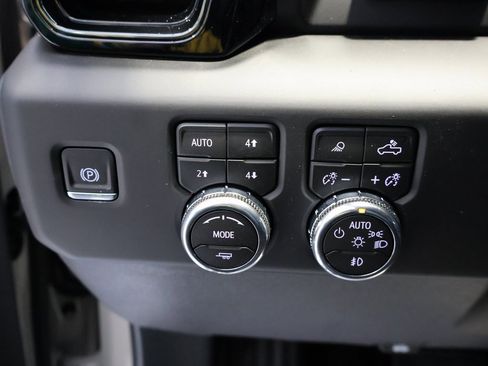 New 2026 GMC Sierra 1500 AT4 w/ AT4 Premium Package image 13