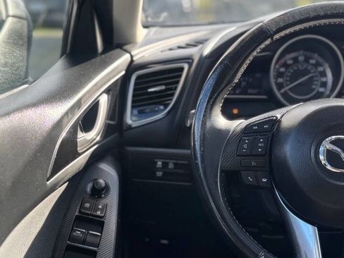 Used 2015 MAZDA MAZDA3 i Touring w/ Technology Package image 14