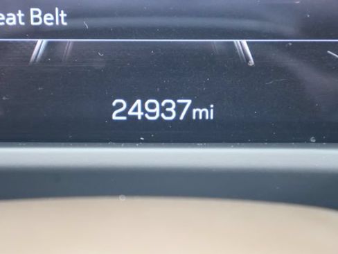 Used 2025 GMC Acadia Denali FWD image 27