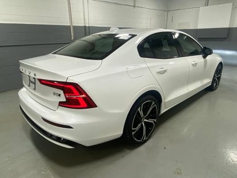 Used 2024 Volvo S60 B5 Core AWD/4WD image 3