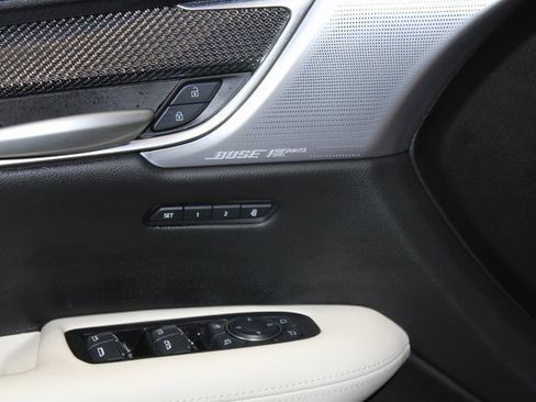 Certified 2025 Cadillac XT5 Sportv w/ Technology Package image 29