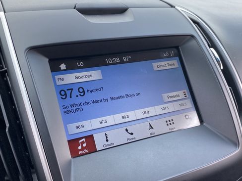 Used 2019 Ford Edge SEL w/ Equipment Group 201A FWD image 22