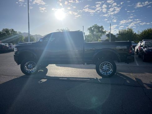 Used 2019 RAM 2500 Laramie image 13