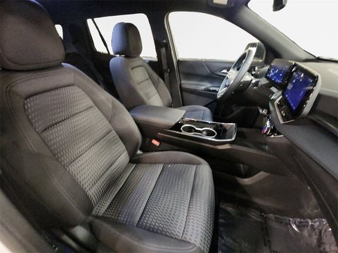 Certified 2025 Chevrolet Equinox LT w/ Safety and Technology Package image 26