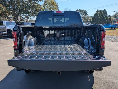 New 2026 RAM 1500 4x4 Crew Cab image 14