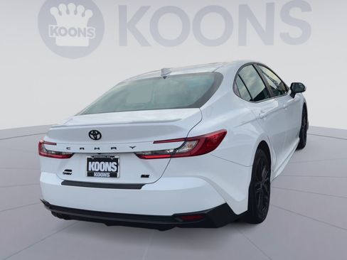 Used 2025 Toyota Camry LE AWD/4WD image 11