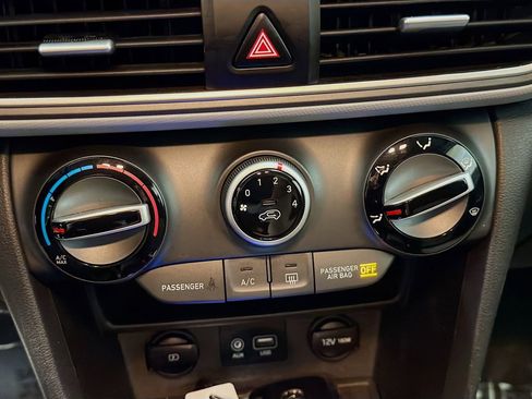 Used 2021 Hyundai Kona SEL FWD image 18