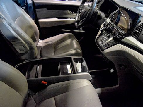 Used 2019 Honda Odyssey Elite image 8