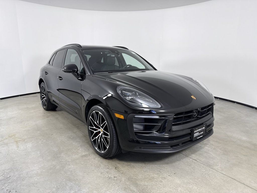 Certified 2026 Porsche Macan S AWD/4WD image 9