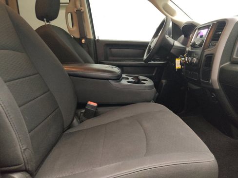 Used 2019 RAM 1500 Tradesman w/ Chrome Plus Package RWD image 21