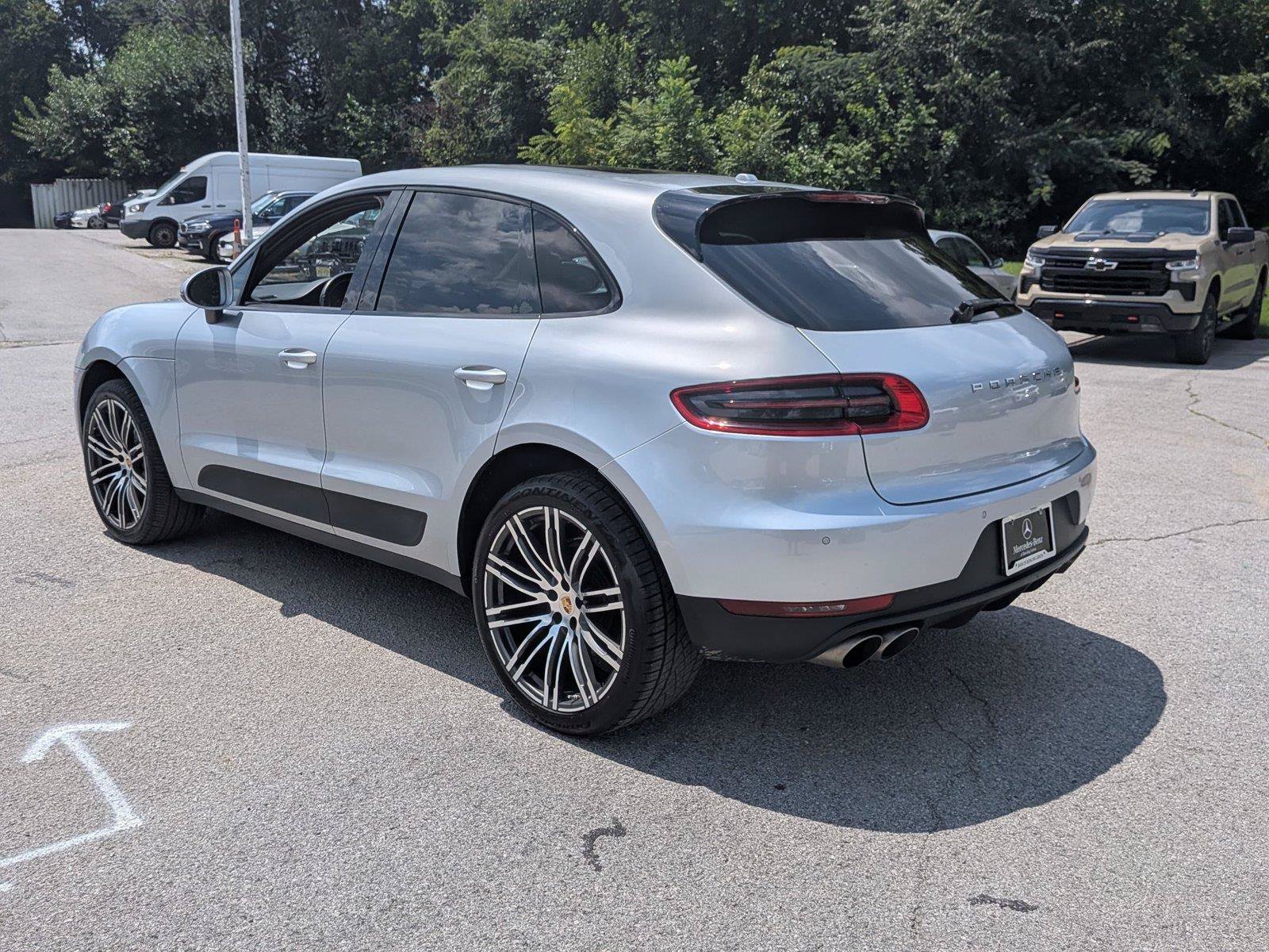 Used 2018 Porsche Macan S AWD/4WD image 3