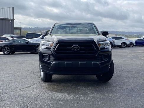 Used 2022 Toyota Tacoma SR w/ SR Convenience Package image 9