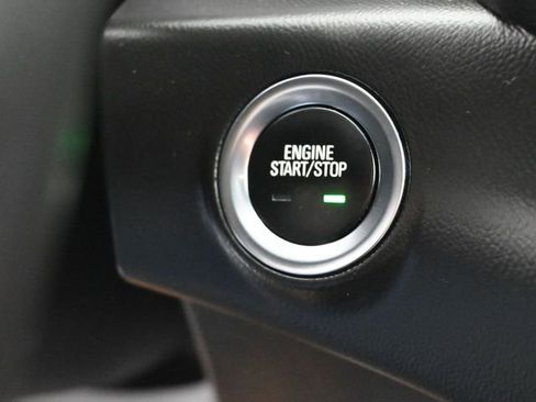 Used 2023 GMC Terrain SLT image 23