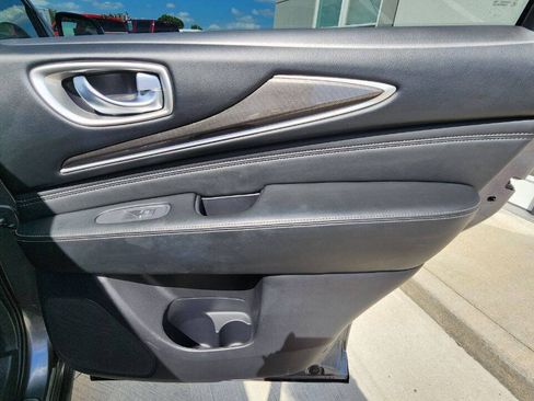 Used 2019 INFINITI QX60 Luxe w/ Essential Package AWD/4WD image 24