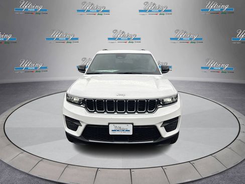 New 2025 Jeep Grand Cherokee Laredo X w/ Luxury Tech Group I image 8