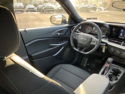 New 2026 Chevrolet Trax RS w/ Driver Confidence Package image 14