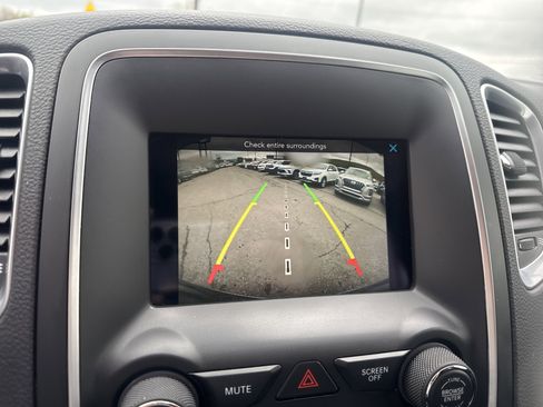 Used 2019 Dodge Durango SXT AWD/4WD image 25