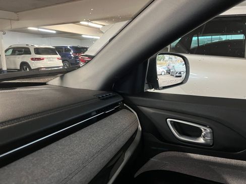 Used 2025 Jeep Compass Latitude image 35