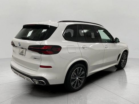 New 2026 BMW X5 xDrive40i image 3
