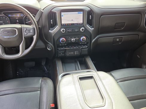 Used 2022 GMC Sierra 1500 Denali w/ Denali Reserve Package AWD/4WD image 12