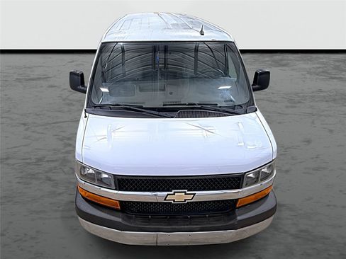 Used 2011 Chevrolet Express 3500 LT w/ LT Preferred Equipment Group image 6