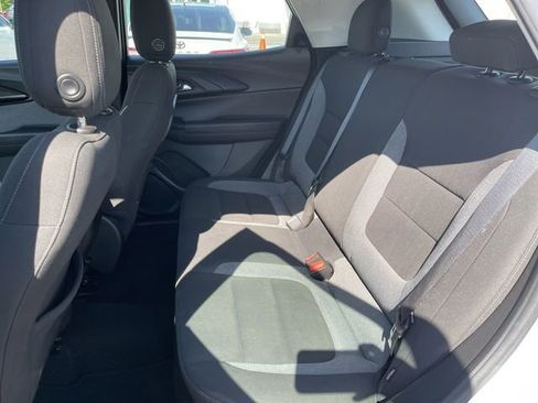 Used 2023 Chevrolet TrailBlazer LS AWD/4WD image 21