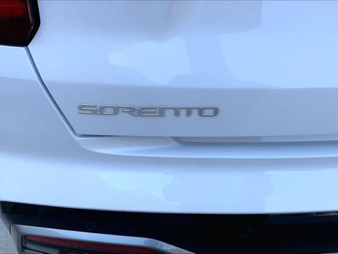 Used 2023 Kia Sorento EX FWD image 10