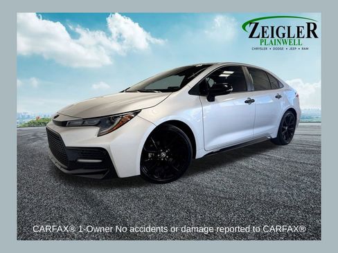 Used 2021 Toyota Corolla SE FWD image 1