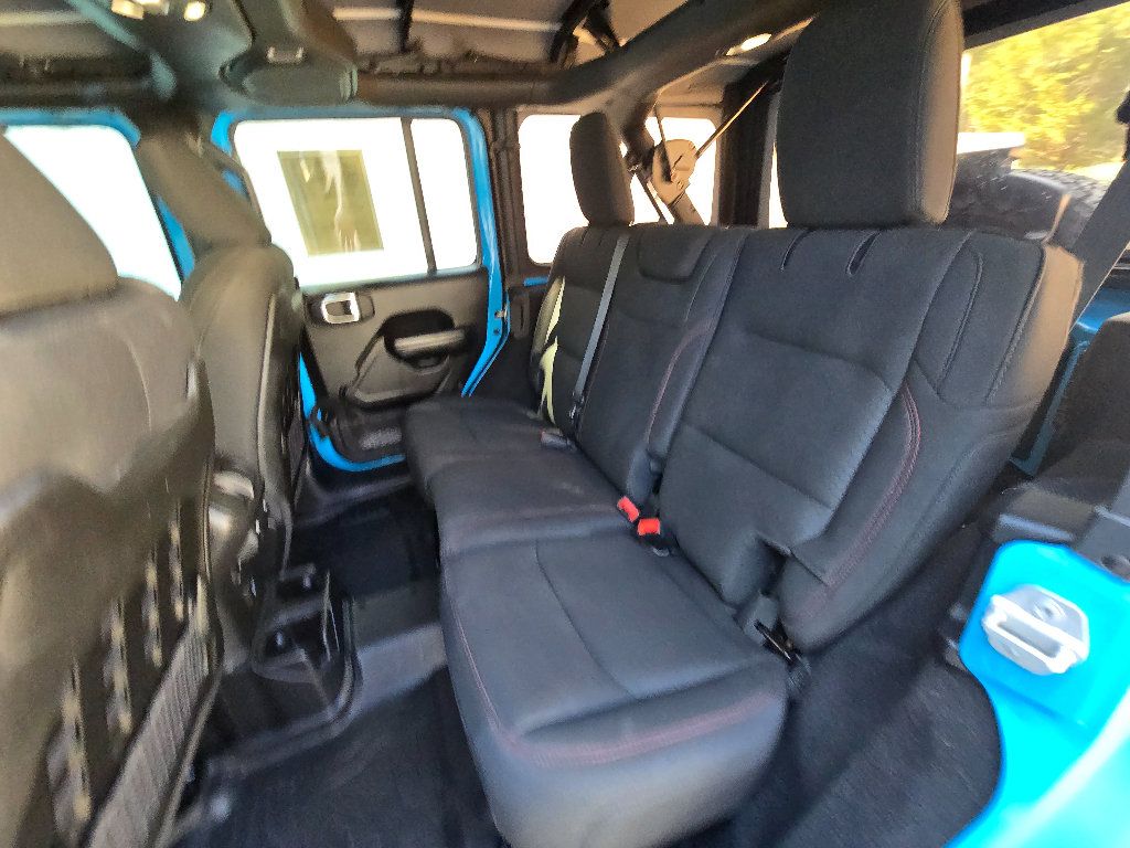 Used 2021 Jeep Wrangler Unlimited Rubicon w/ LED Lighting Group AWD/4WD image 21