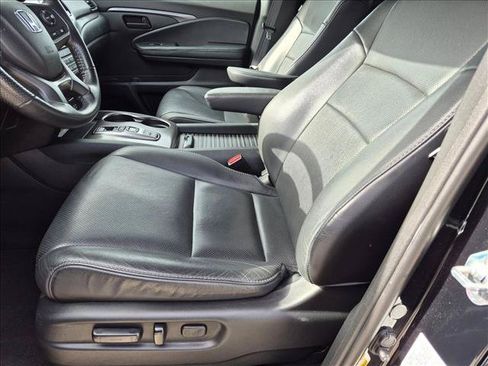 Used 2023 Honda Passport EX-L image 15
