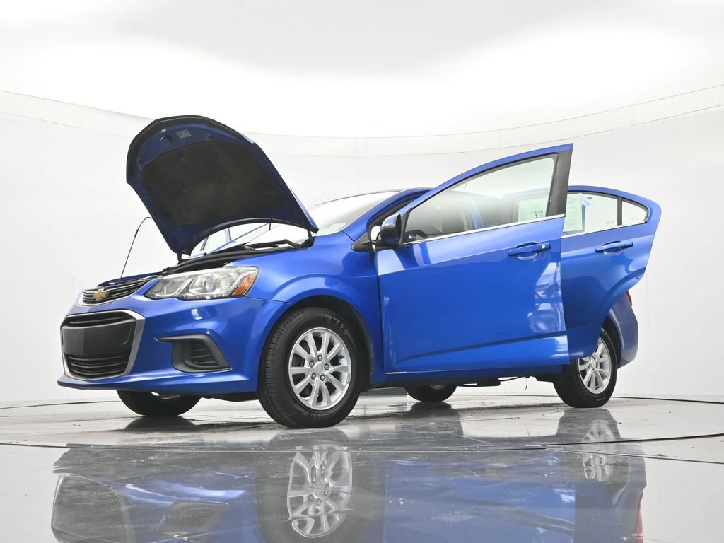 Used 2018 Chevrolet Sonic LT FWD image 47