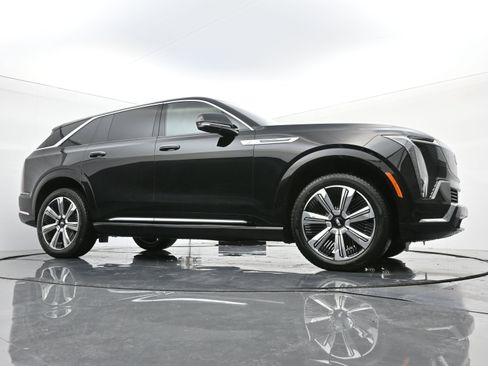 New 2025 Cadillac Escalade IQ Luxury 2 image 21