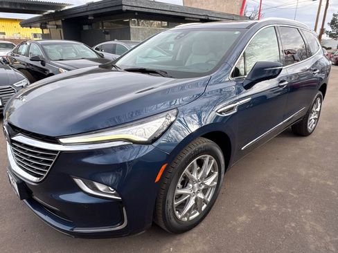 Used 2022 Buick Enclave Premium w/ Experience Buick Package image 3