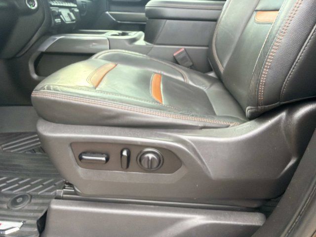 Used 2020 GMC Sierra 2500 AT4 w/ AT4 Premium Package AWD/4WD image 22