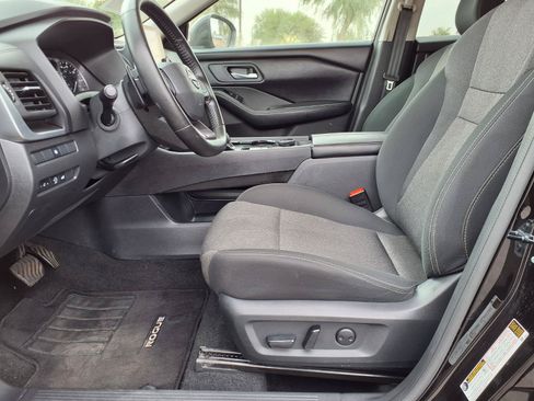 Used 2025 Nissan Rogue SV AWD/4WD image 22